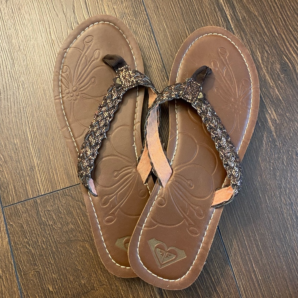 Roxy flip flops 🖤